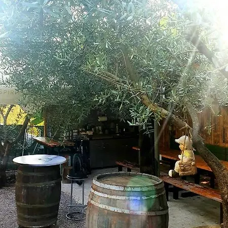 Дом отдыха Little Brioni *